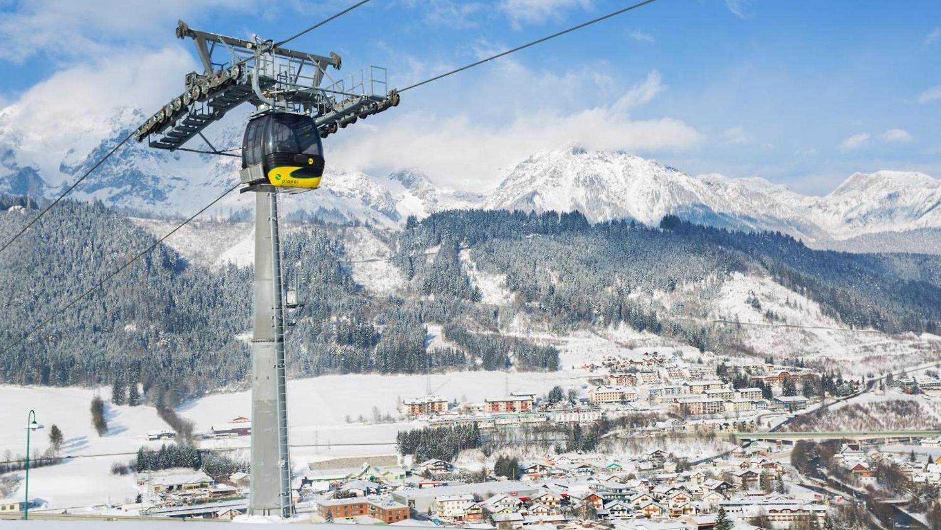 Alpine Apartment Schladming Mit Sauna Und Pool Bagian luar foto