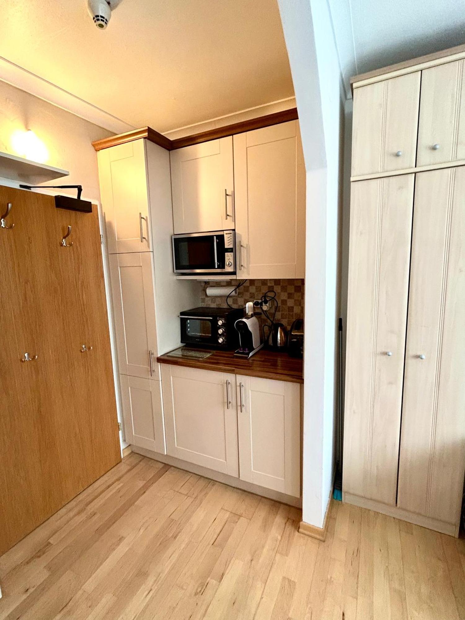 Alpine Apartment Schladming Mit Sauna Und Pool Bagian luar foto