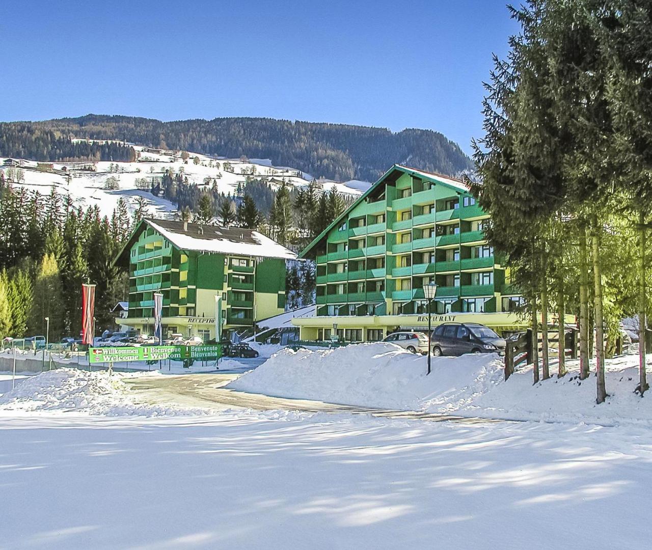 Alpine Apartment Schladming Mit Sauna Und Pool Bagian luar foto