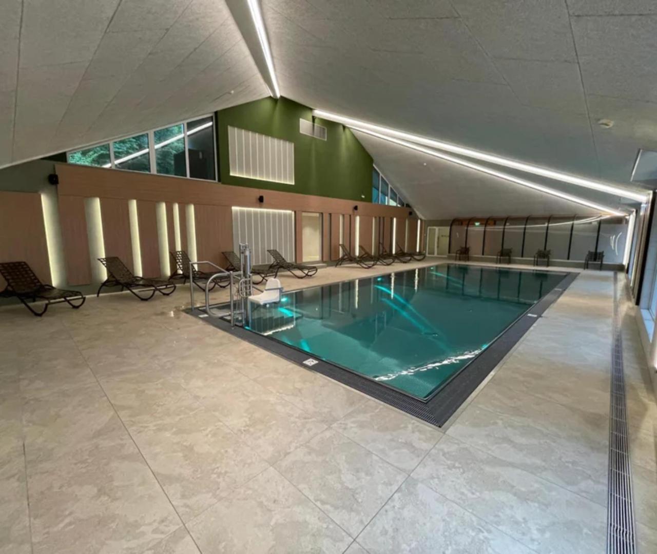 Alpine Apartment Schladming Mit Sauna Und Pool Bagian luar foto